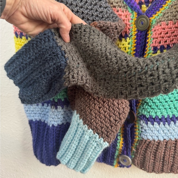 *NEW* HANDMADE Crocheted Colorblock Cardigan - Picture 4 of 9
